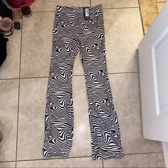 NASTY GAL PANTS - Picture 2 of 3